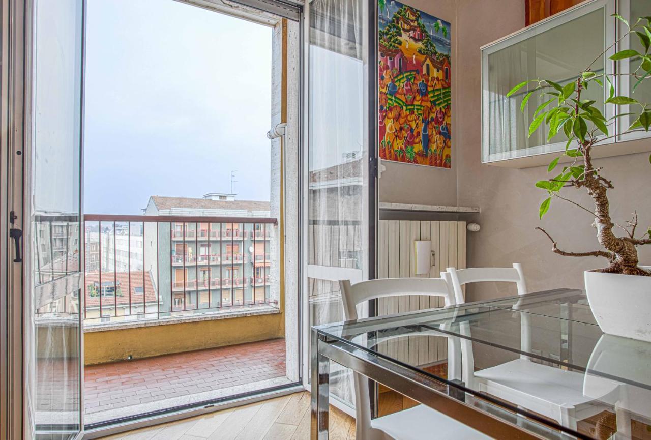 Joivy Vibrant Flat With Balcony Apartment Milan Exterior photo